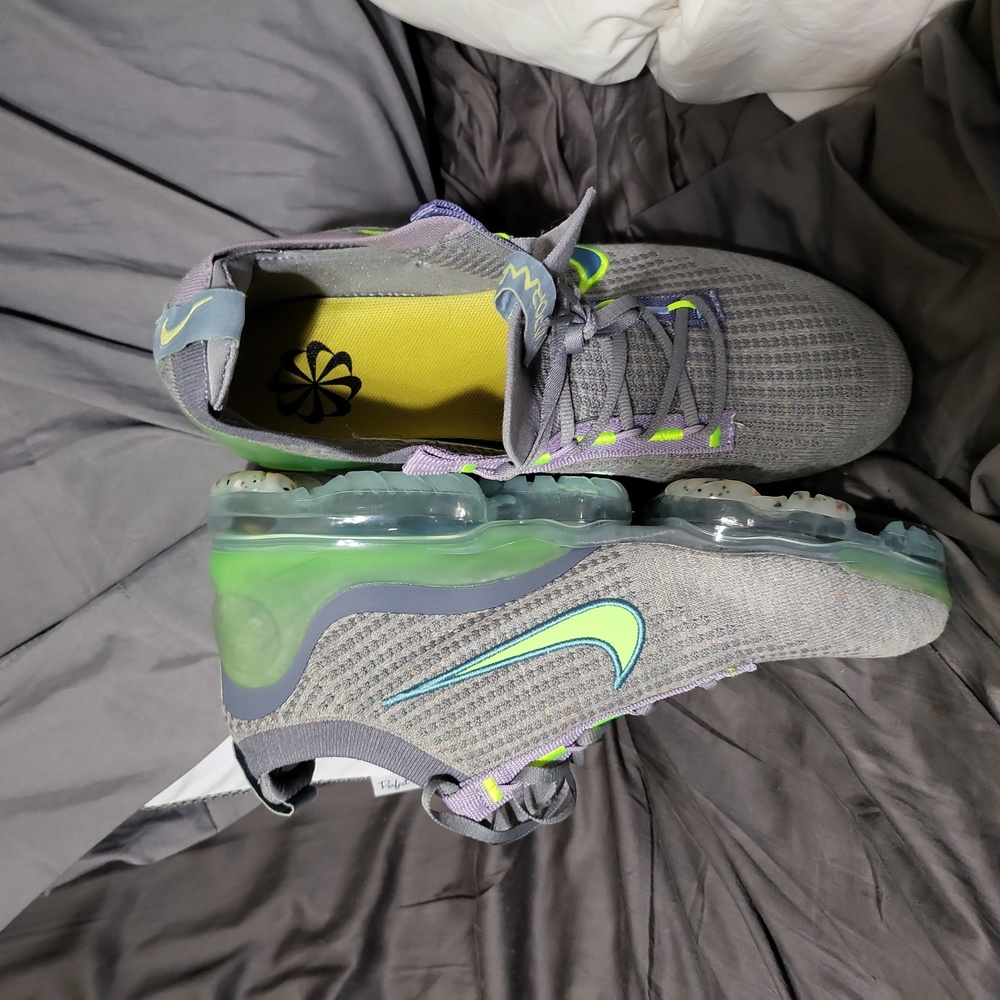 Nike Air VaporMax 2021 FK “Particle Grey Liquid Lime.  Size Men's US 11, EUR 45.